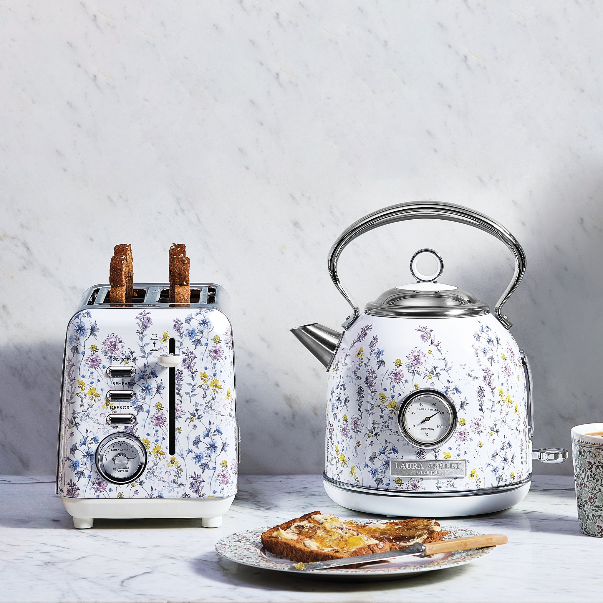 Laura Ashley - 1.7 Litre Dome Kettle